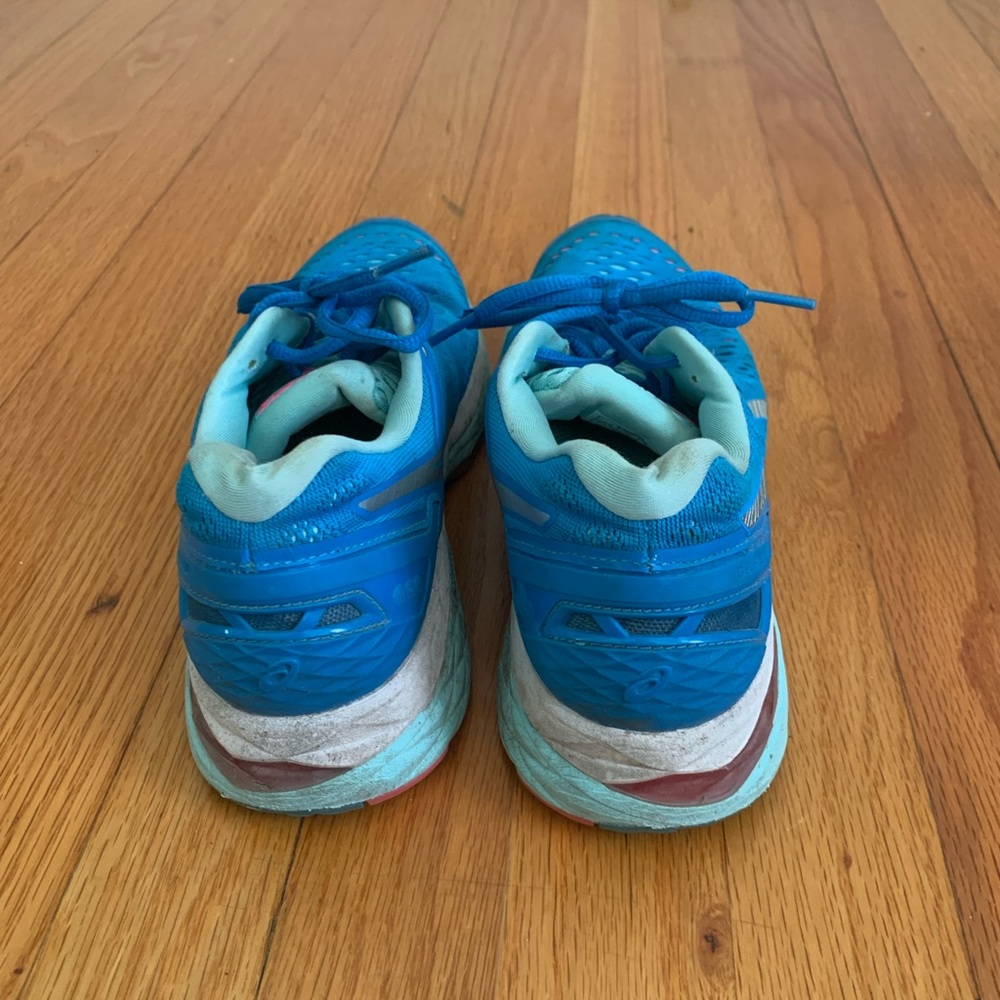 ASICS Running Shoes - Picture 3 of 4